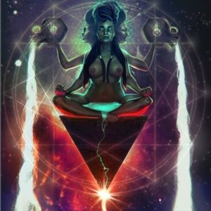 Meet your Posher, Latoya